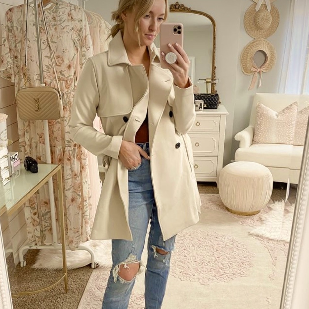 Trench coat